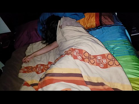 ❤️ Vicfilo kritikante sian junan duonpatrinon dum ŝi dormas. ️❌ Anala porno ĉe eo.appassistance.ru ❌