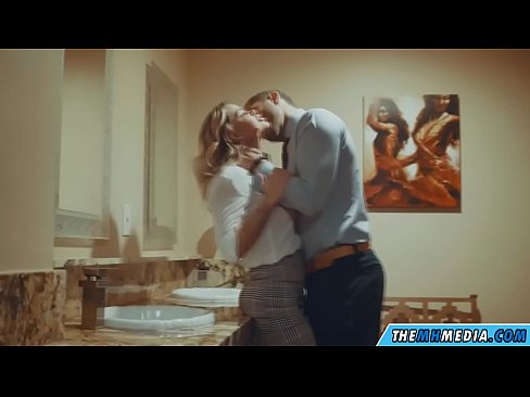 ❤️ Kiam belplena blondulo delogas vin en publika necesejo ️❌ Anala porno ĉe eo.appassistance.ru ❌